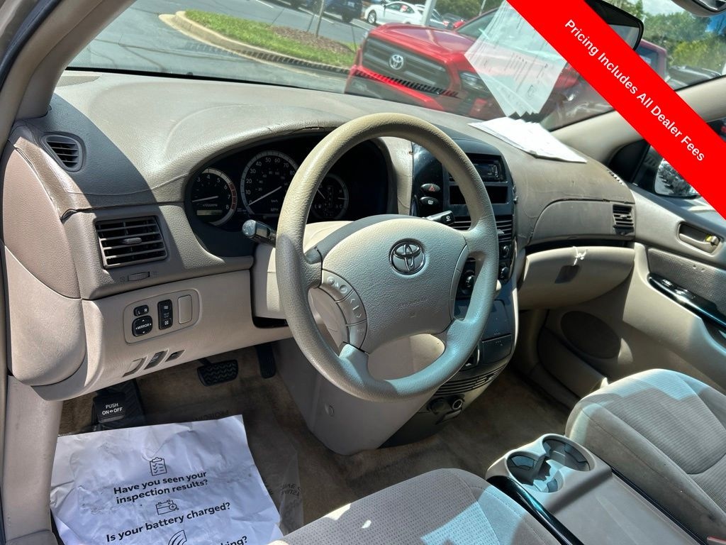 Used 2005 Toyota Sienna Minivan/Van