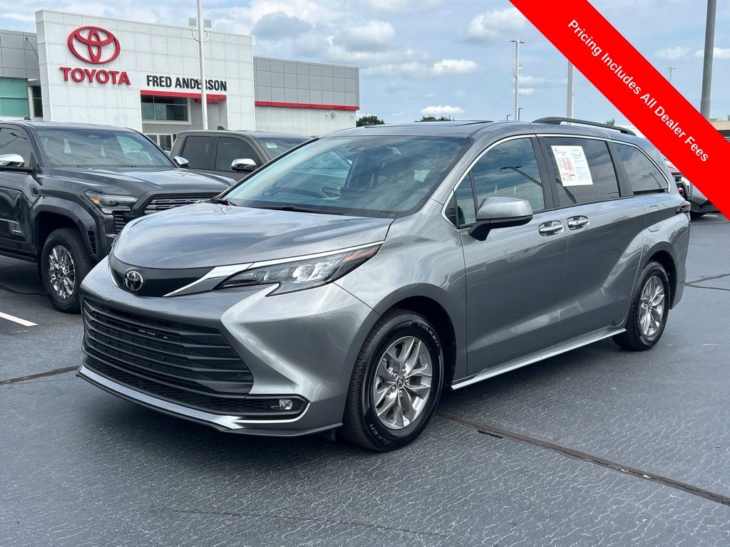 Used 2026 Toyota Sienna XLE 7 Passenger Minivan/Van