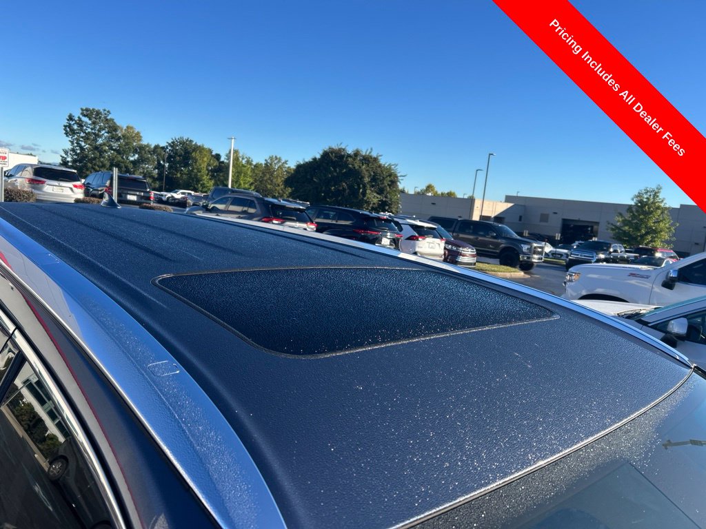 Used 2019 Toyota Highlander XLE V6 SUV