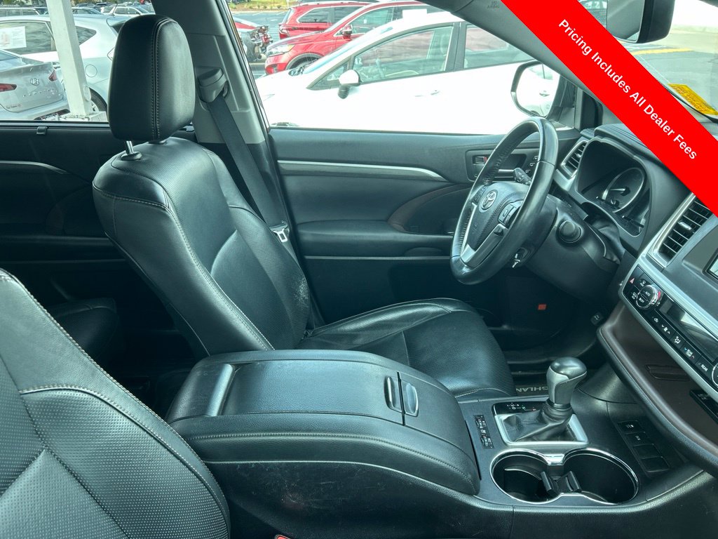 Used 2019 Toyota Highlander Limited V6 SUV