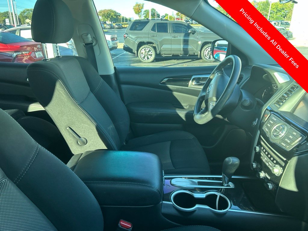 Used 2019 Nissan Pathfinder S SUV