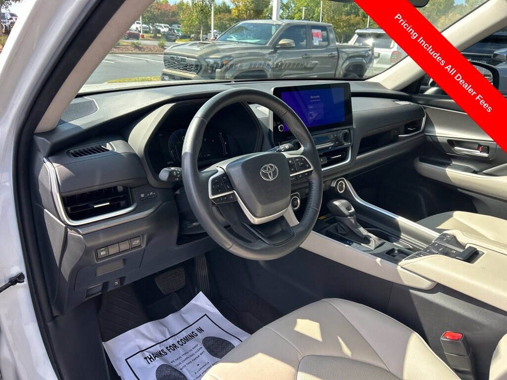 Used 2024 Toyota Grand Highlander XLE SUV