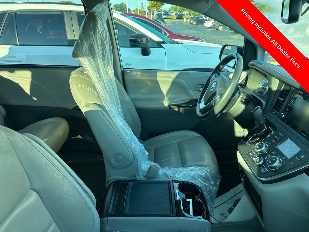 Used 2019 Toyota Sienna XLE 8 Passenger Minivan/Van