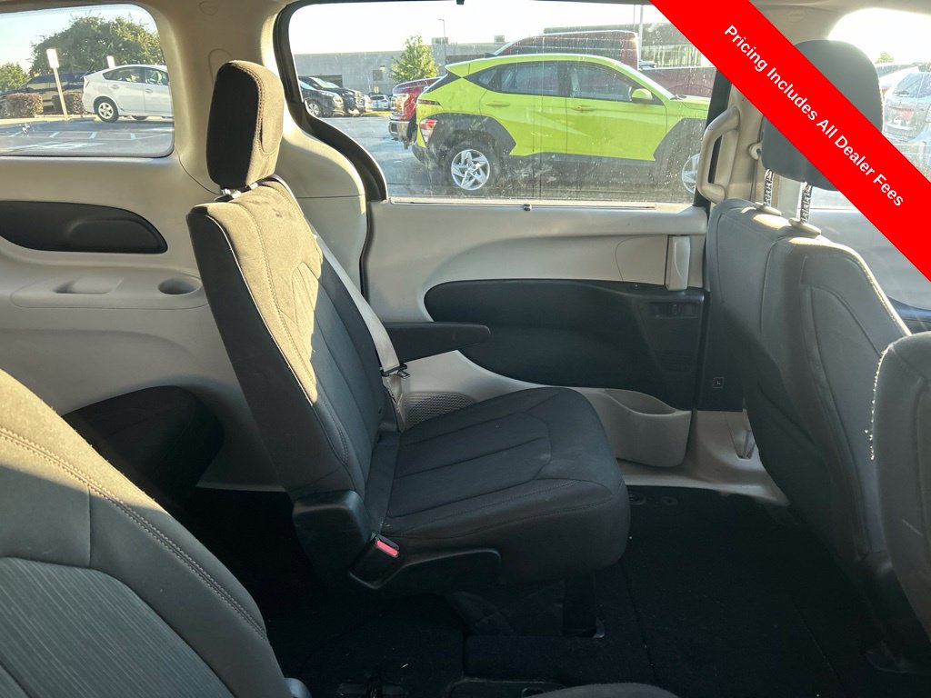 Used 2018 Chrysler Pacifica Touring Plus Minivan/Van
