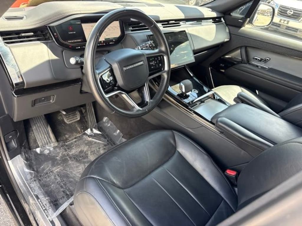 Used 2025 Land Rover Range Rover Sport P360 SE SUV