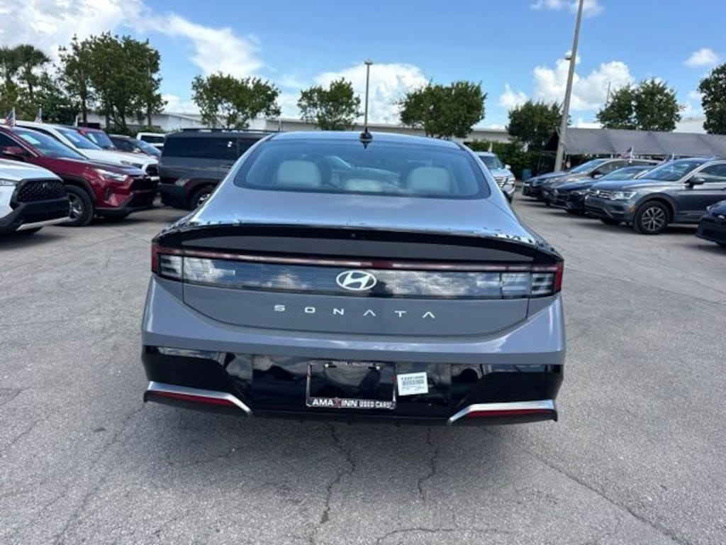 Used 2025 Hyundai Sonata SEL Sedan