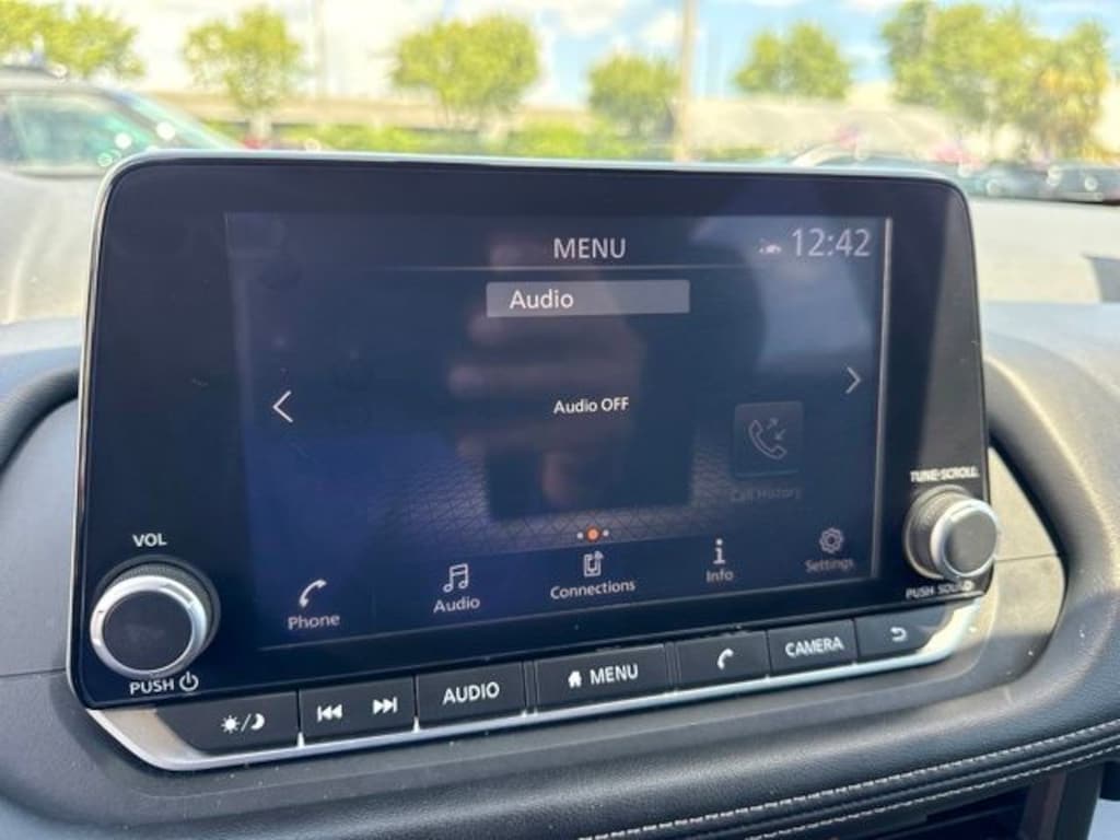 Used 2025 Nissan Rogue SV SUV