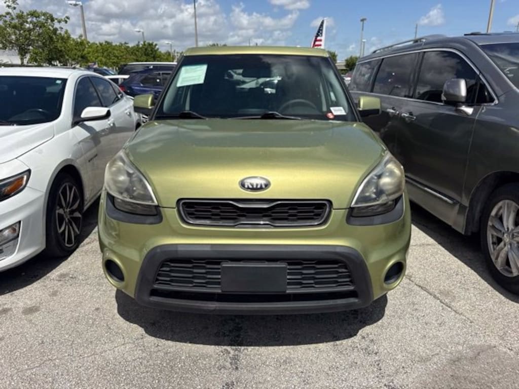 Used 2013 Kia Soul Base Hatchback