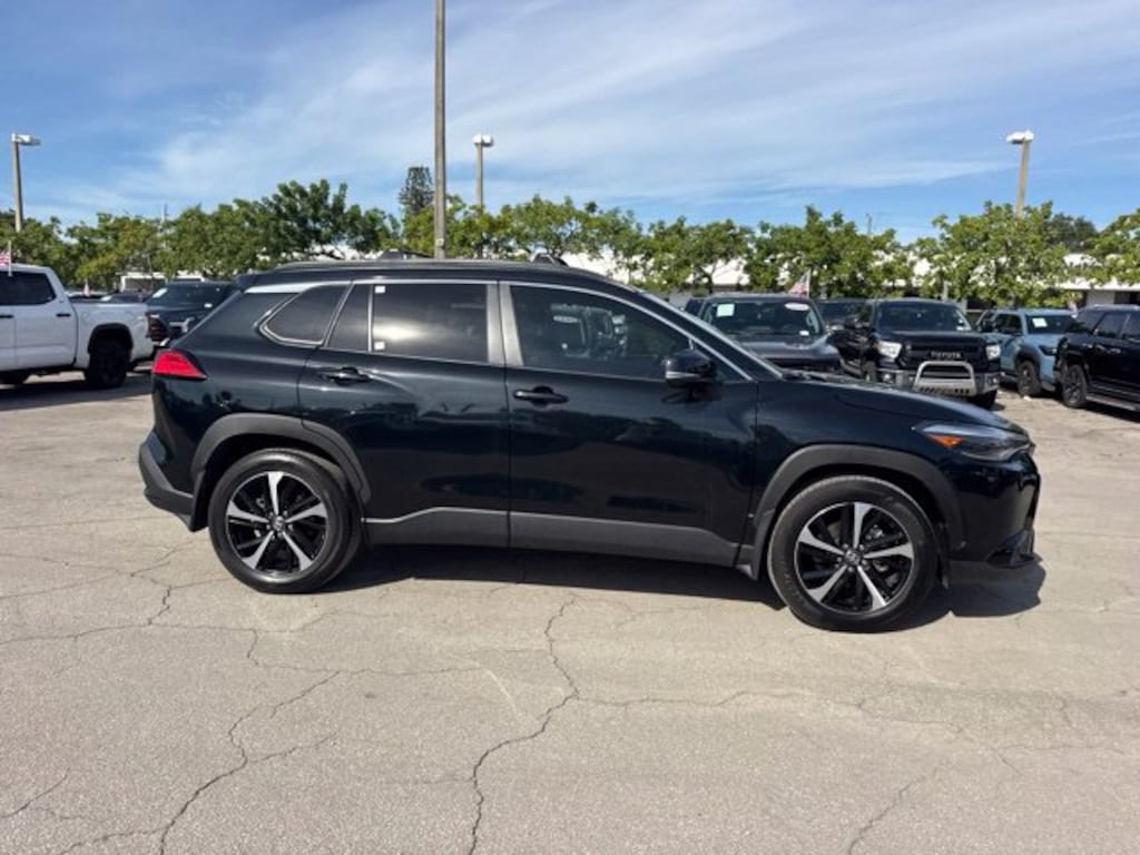 Used 2025 Toyota Corolla Cross Hybrid XSE SUV