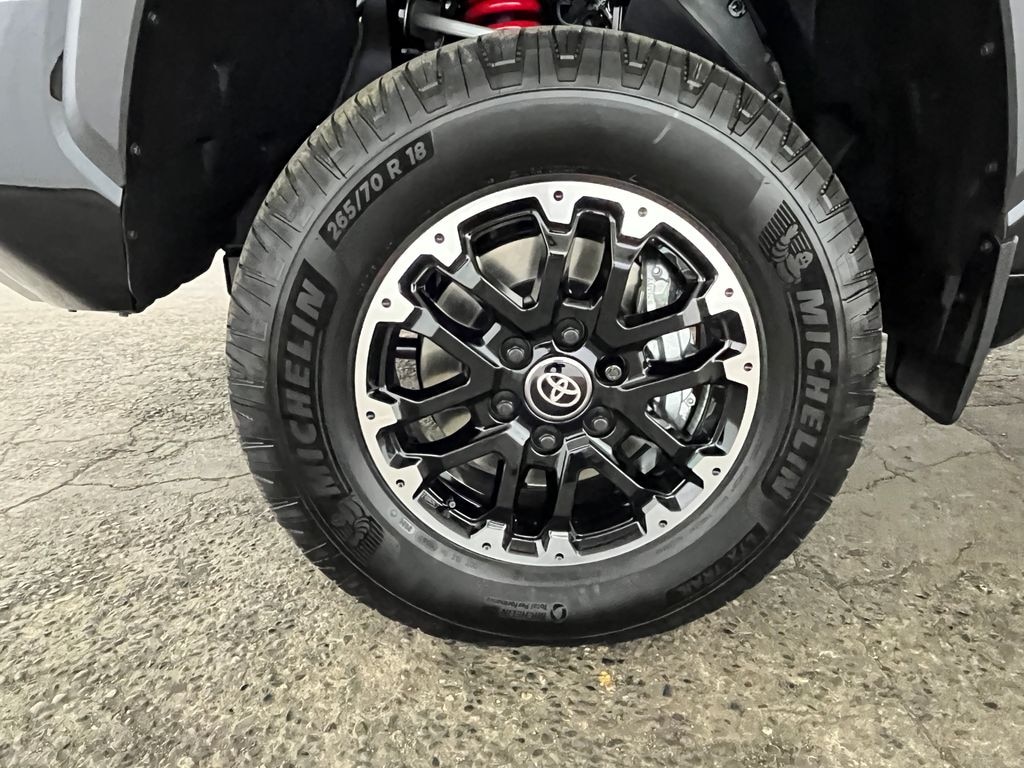 New 2026 Toyota Tundra SR5 SR5 CREWMAX 6.5