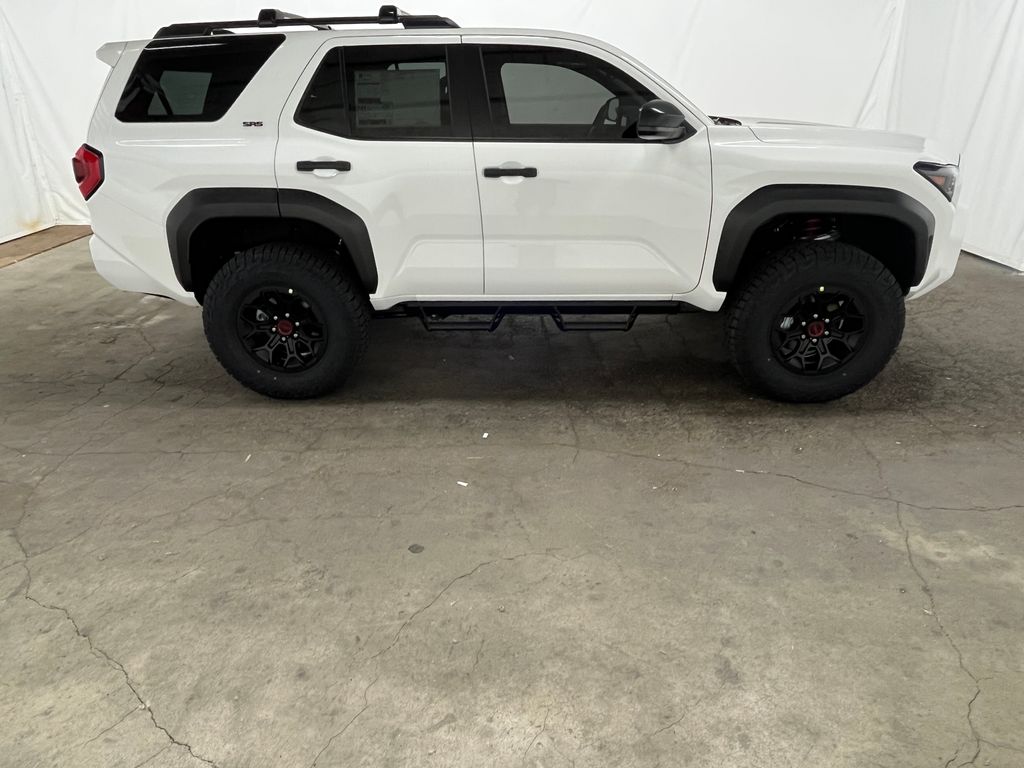 2026 Toyota 4Runner SR5 - Photo 9