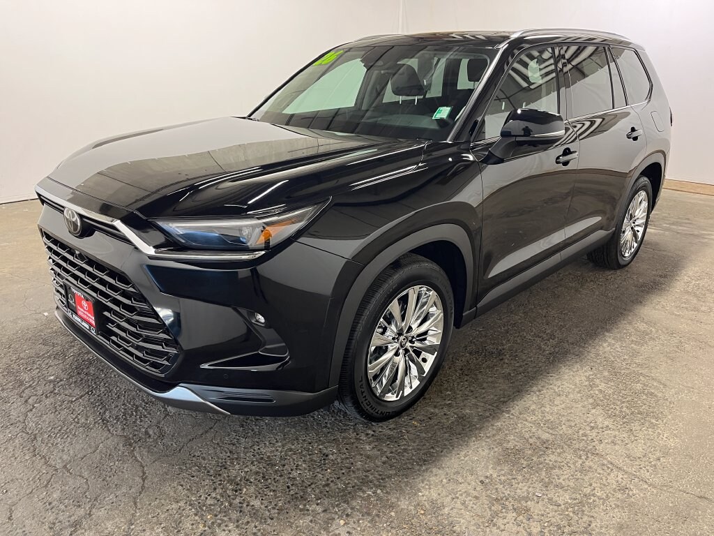 Used 2026 Toyota Grand Highlander Platinum SUV