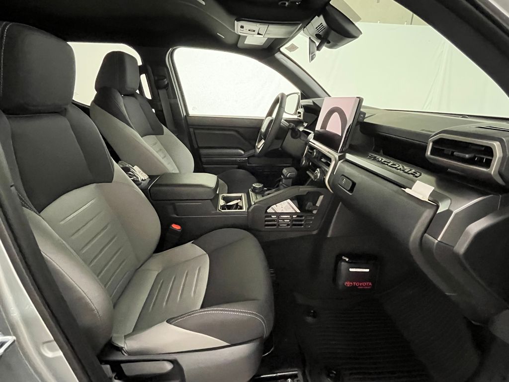 2026 Toyota Tacoma TRD Off Road - Photo 13
