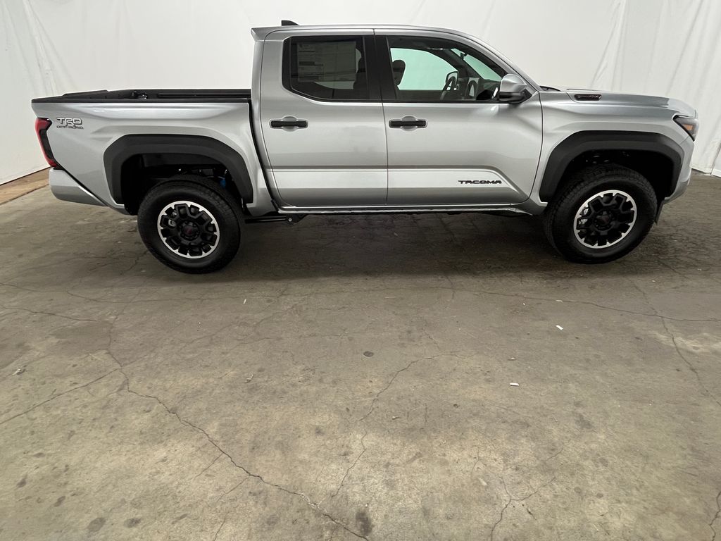 2026 Toyota Tacoma TRD Off Road - Photo 9