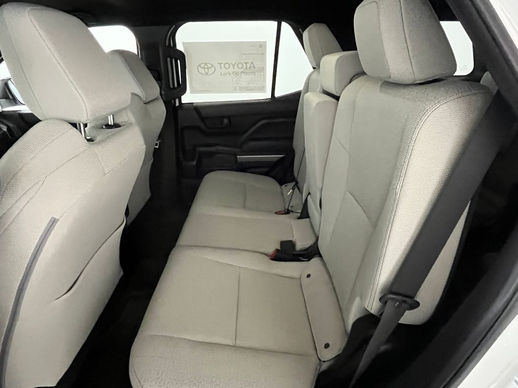 2026 Toyota 4Runner SR5 - Photo 12