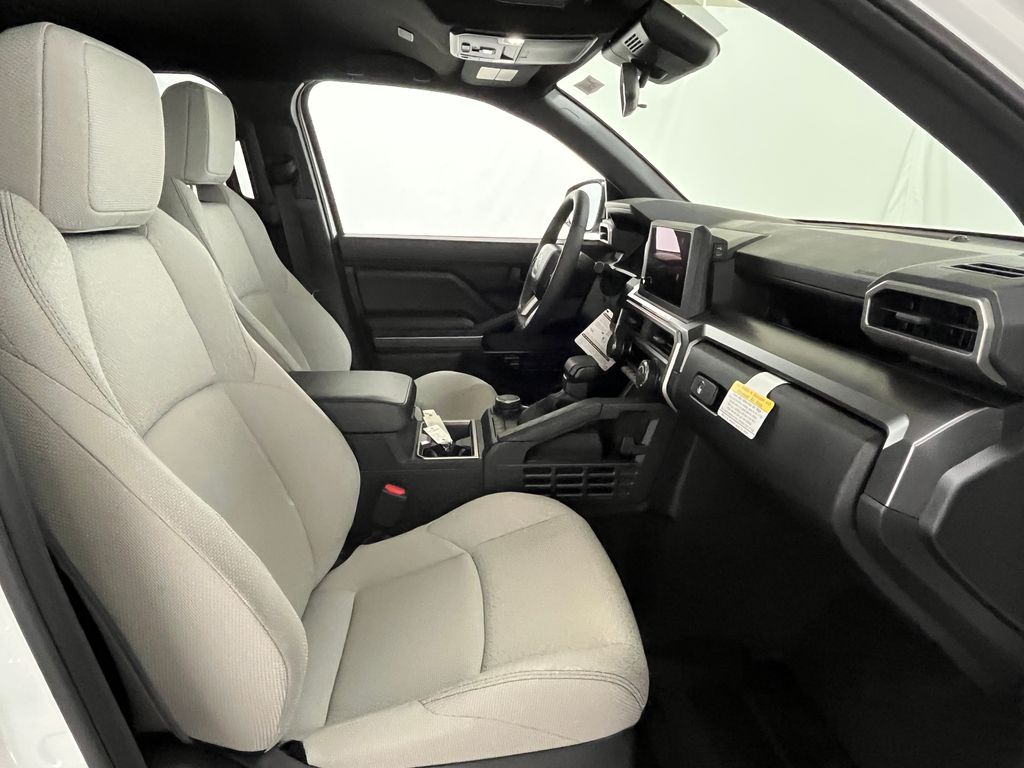2026 Toyota 4Runner SR5 - Photo 14