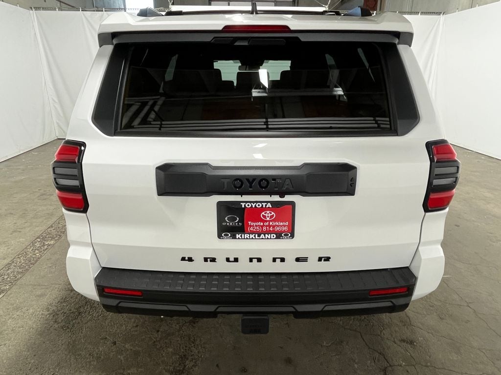 2026 Toyota 4Runner SR5 - Photo 7