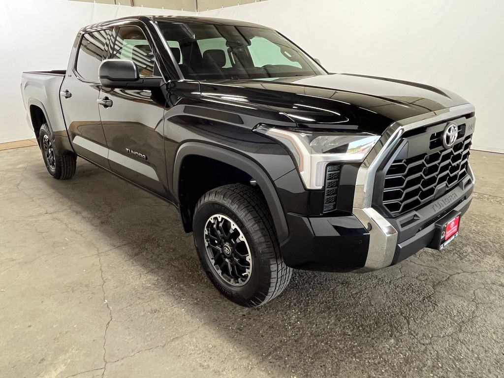 New 2026 Toyota Tundra SR5 SR5 CREWMAX 6.5