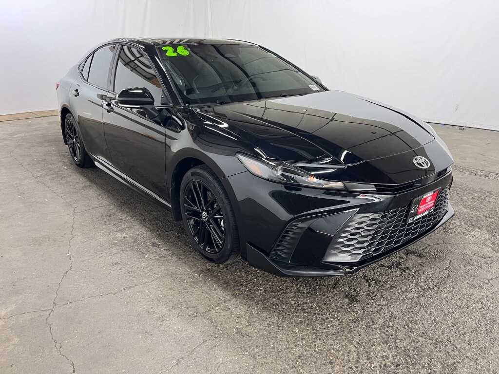 Used 2026 Toyota Camry SE Sedan