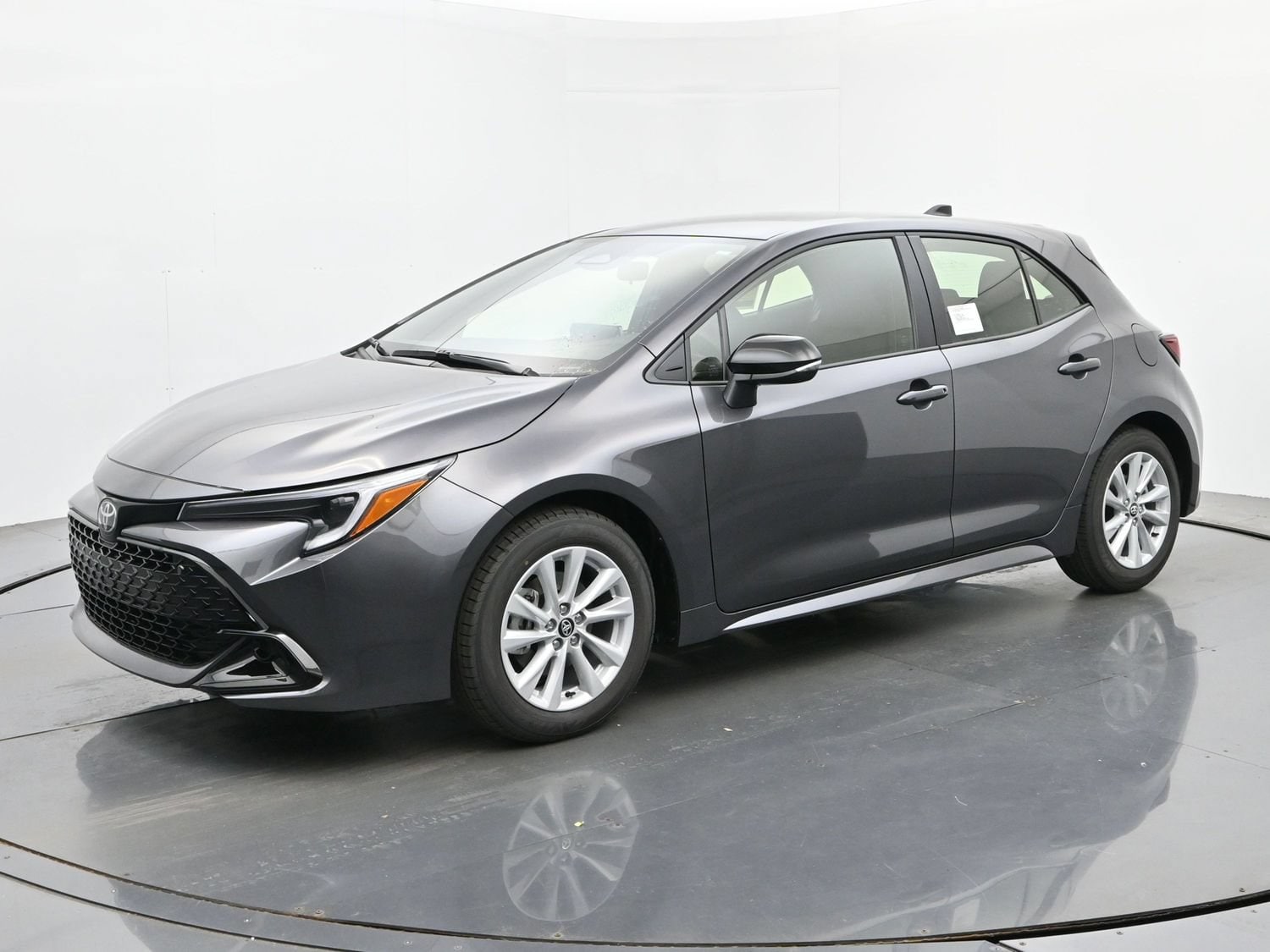2027 Toyota Corolla Hatchback SE