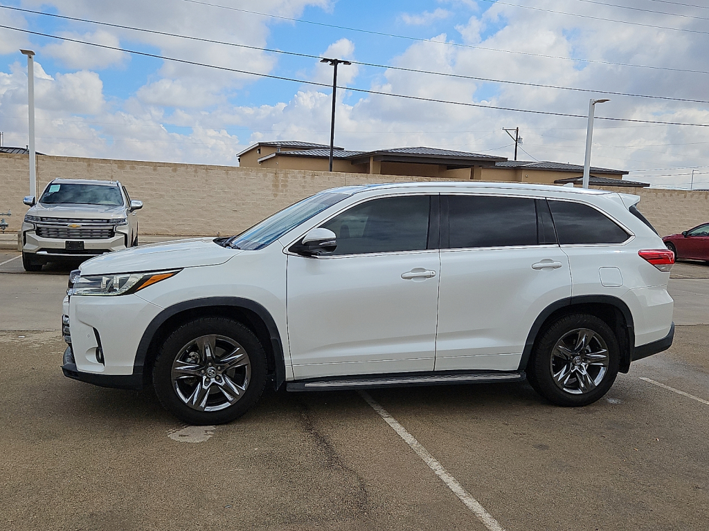Used 2017 Toyota Highlander Limited V6 SUV