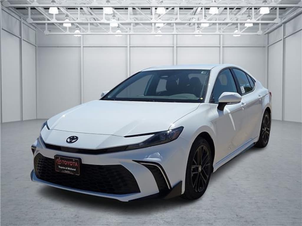 Used 2026 Toyota Camry SE Sedan