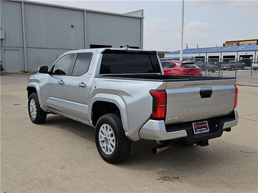 Used 2025 Toyota Tacoma SR5 Truck Double Cab