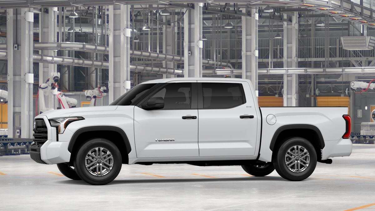 New 2026 Toyota Tundra SR5 4x2 Crewmax 5.5 ft. box 145.7 in. WB CrewMax