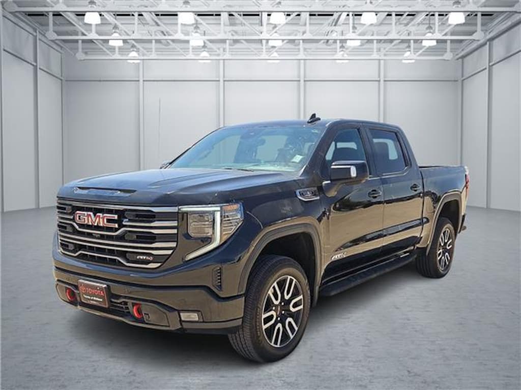 Used 2025 GMC Sierra 1500 AT4 Truck Crew Cab