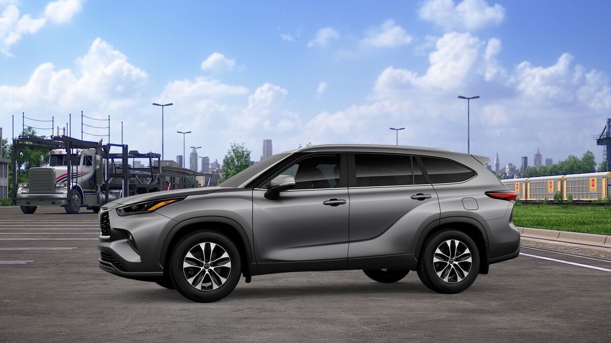 New 2026 Toyota Highlander XLE SUV