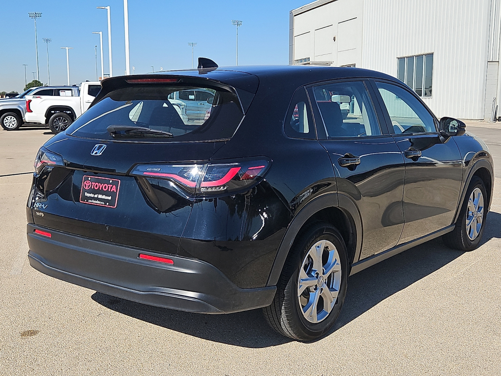 Used 2025 Honda HR-V LX SUV
