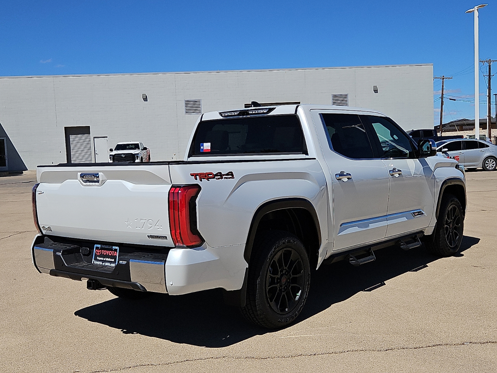 New 2026 Toyota Tundra Hybrid 1794 Edition 4x4 Crewmax 5.5 ft. box 145.7 in. WB CrewMax