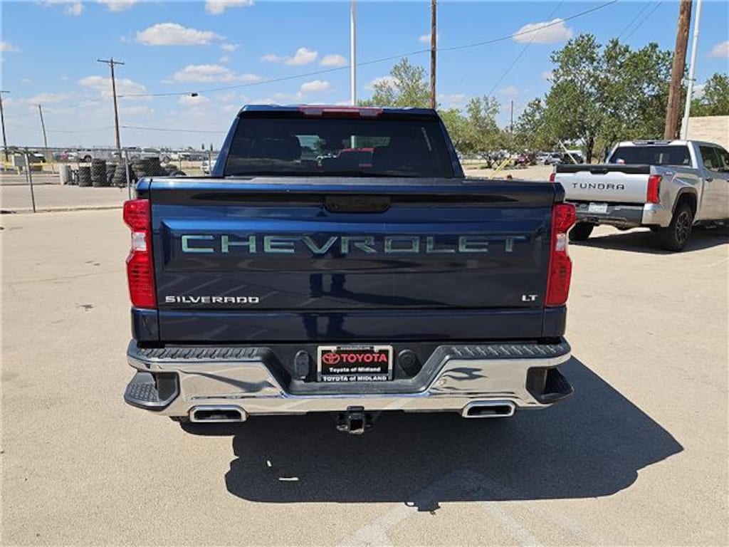 Used 2023 Chevrolet Silverado 1500 LT w/1LT 4x4 Crew Cab 5.75 ft. box 147.4 in. WB Crew Cab