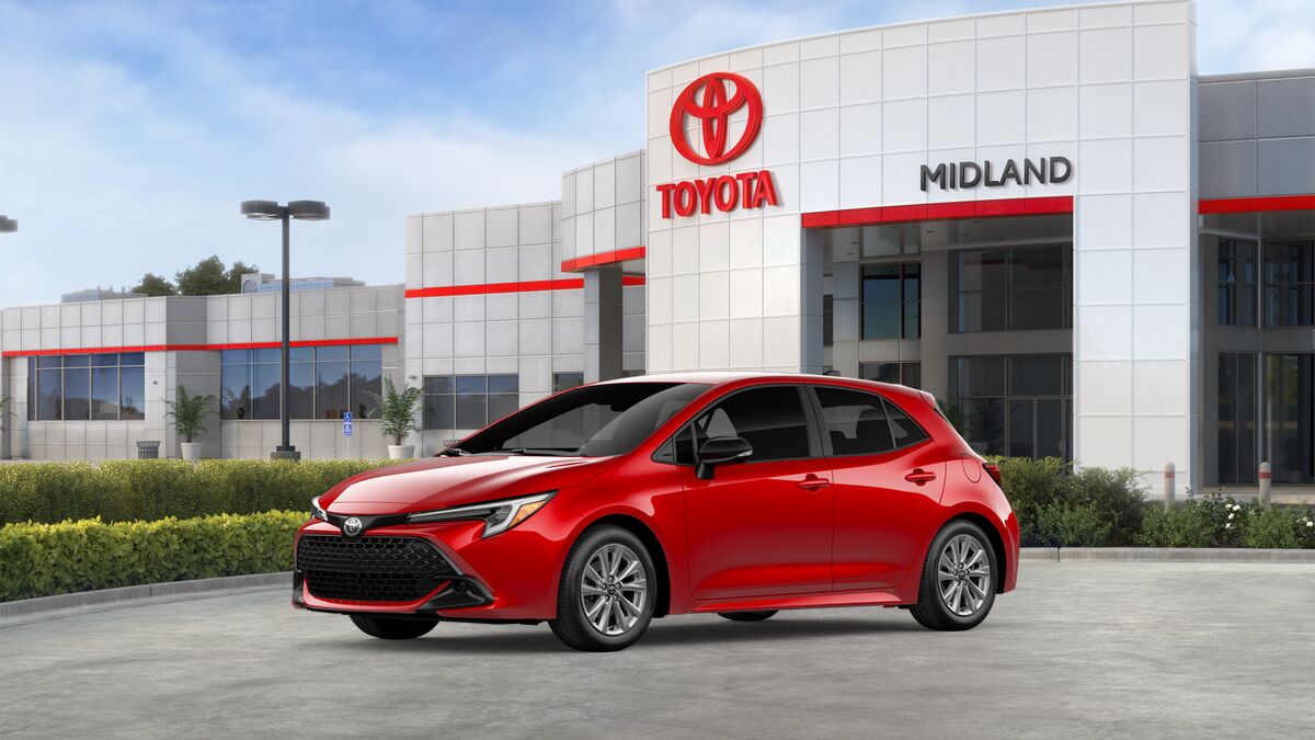 New 2027 Toyota Corol SE Liftback