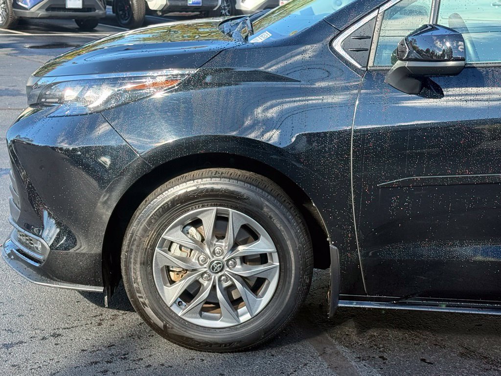 Used 2025 Toyota Sienna XLE Passenger Van