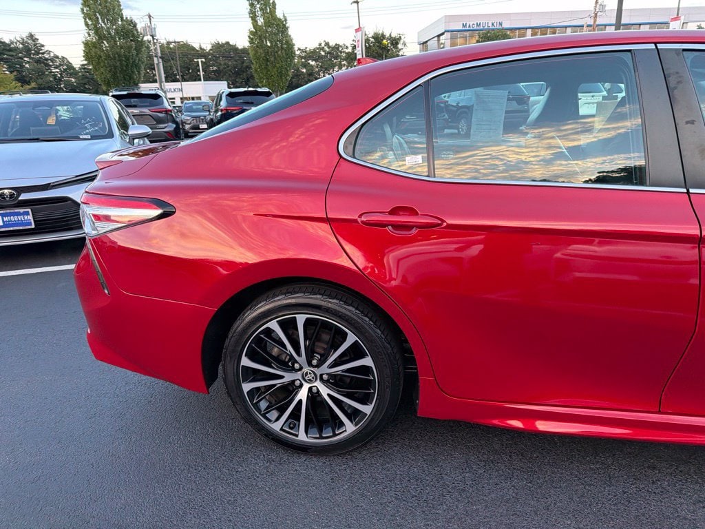 Certified 2020 Toyota Camry Hybrid SE Sedan