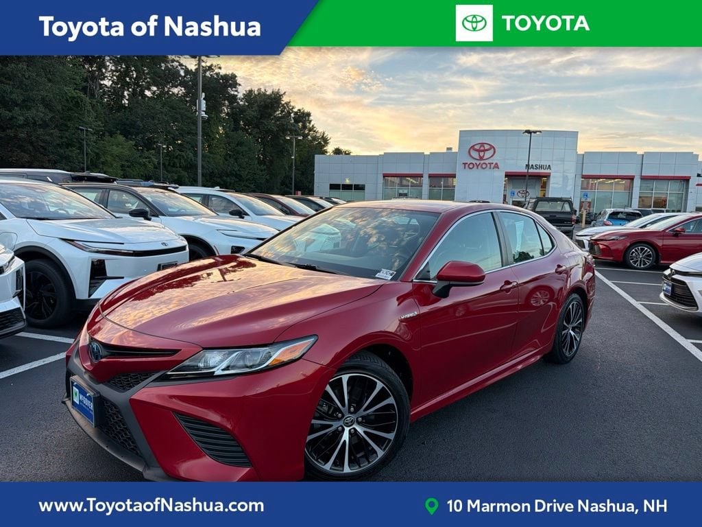 Certified 2020 Toyota Camry Hybrid SE Sedan