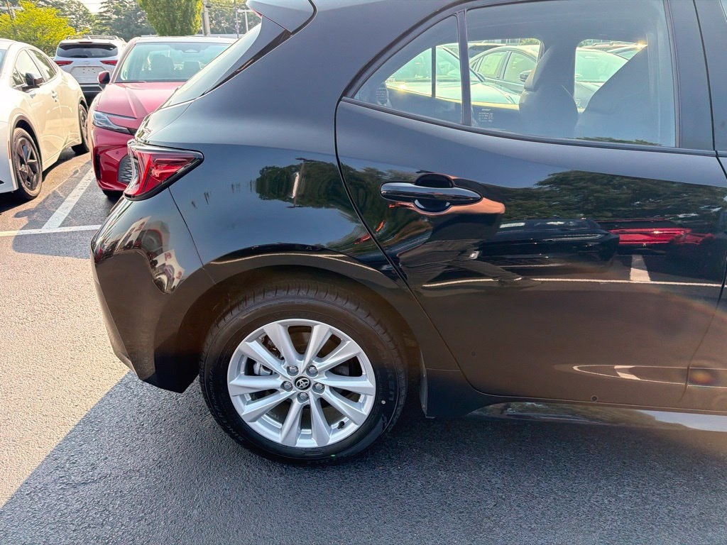 Certified 2025 Toyota Corolla Hatchback SE Hatchback