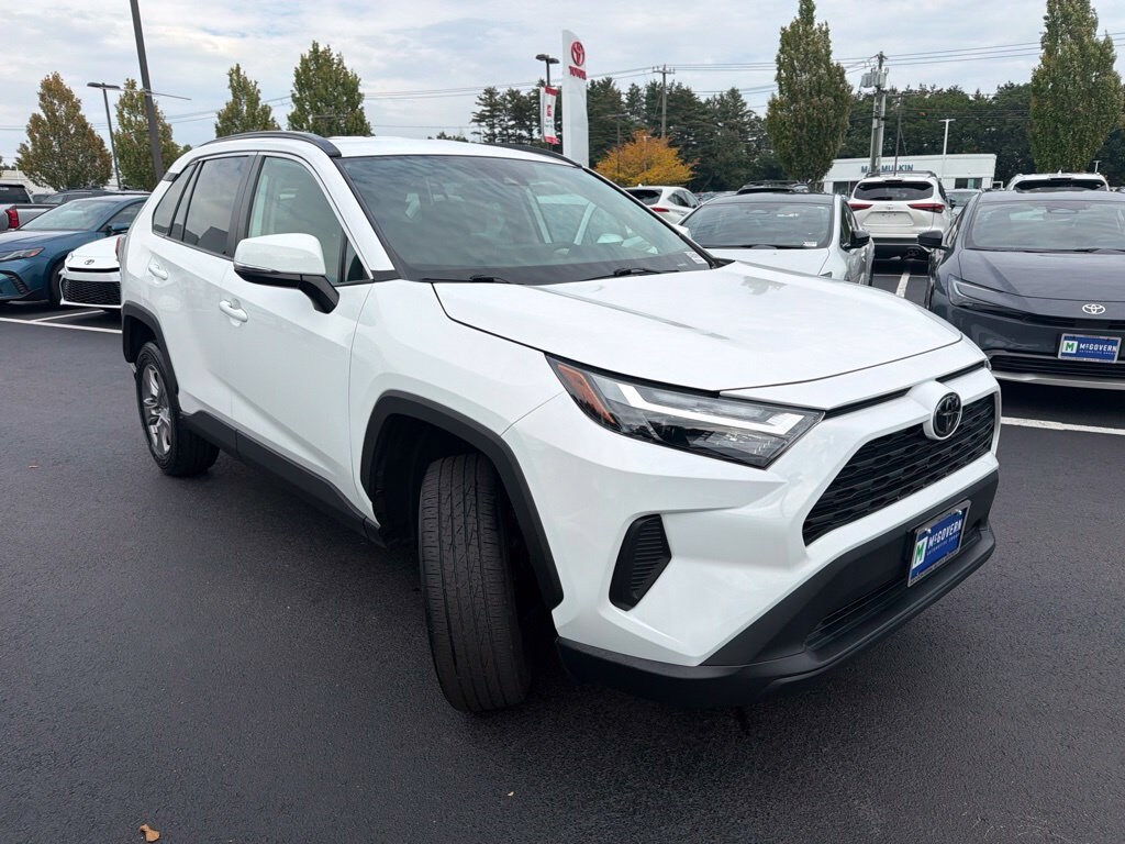 Used 2024 Toyota RAV4 XLE Sport Utility