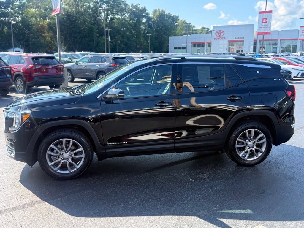 Used 2022 GMC Terrain SLT Sport Utility