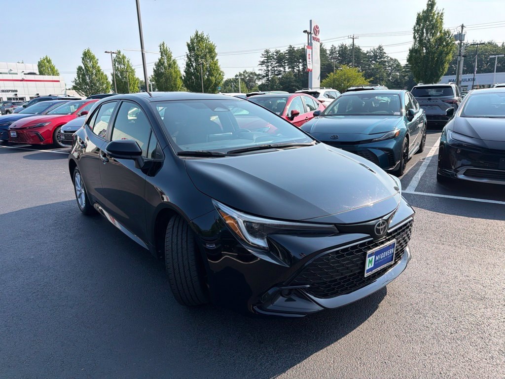 Certified 2025 Toyota Corolla Hatchback SE Hatchback