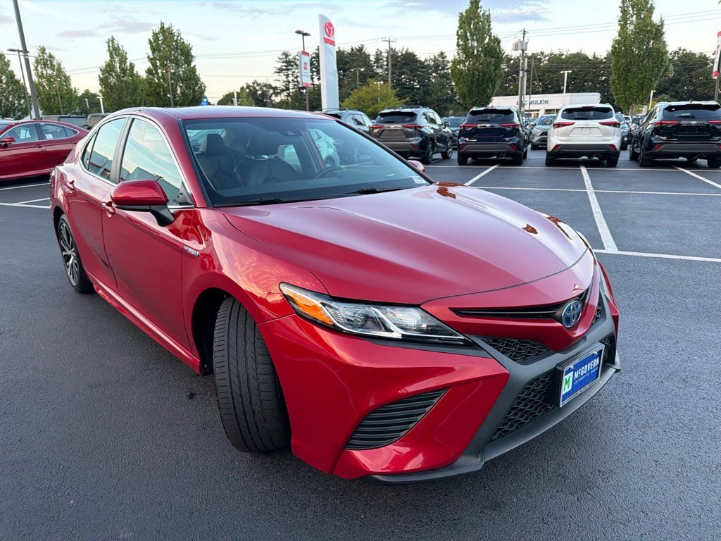 Certified 2020 Toyota Camry Hybrid SE Sedan