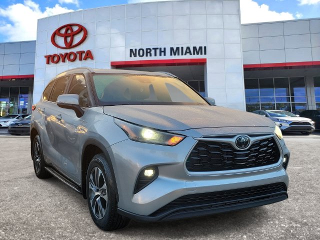 2023 Toyota Highlander SUV 