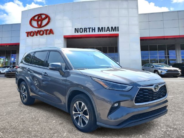 2021 Toyota Highlander SUV 