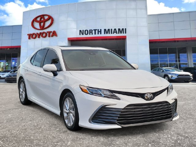 2024 Toyota Camry Sedan 