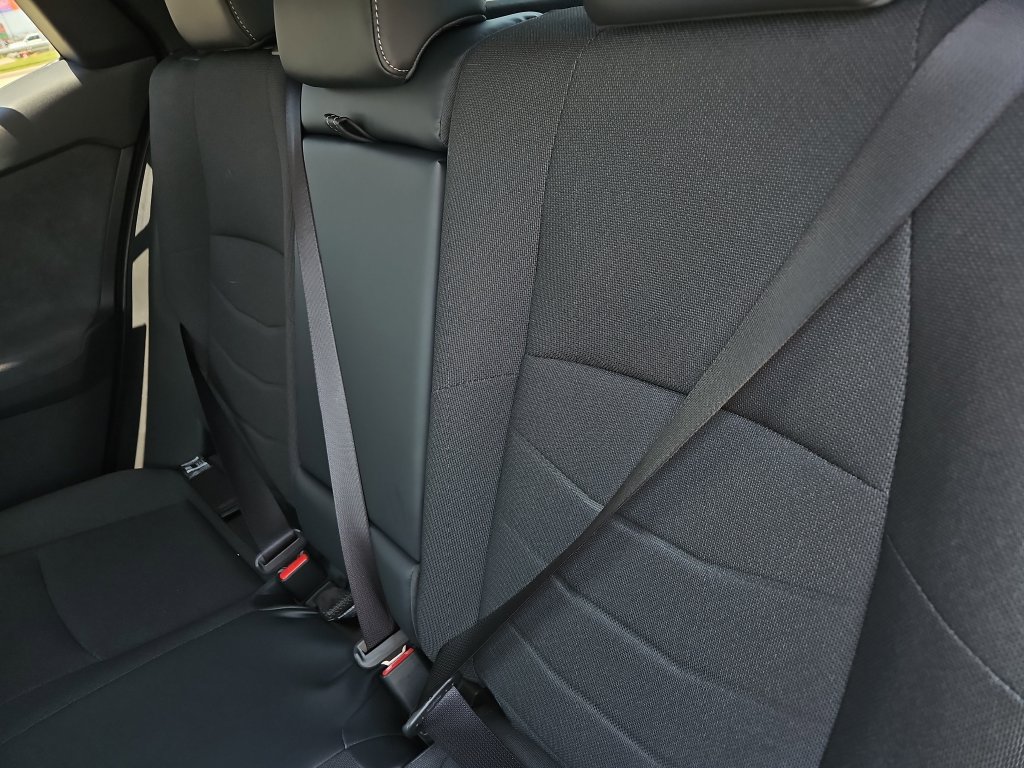 2026 Toyota C-HR SE - Photo 15