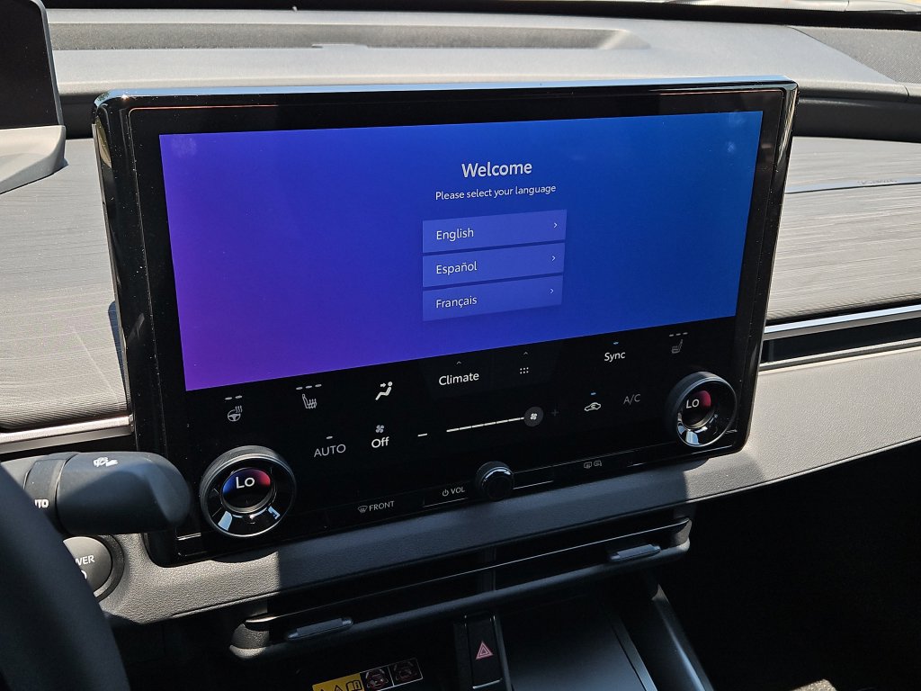 2026 Toyota C-HR SE - Photo 23