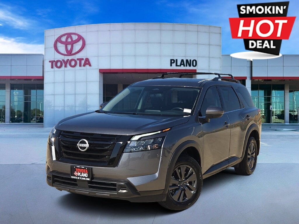 Used 2024 Nissan Pathfinder SV Sport Utility
