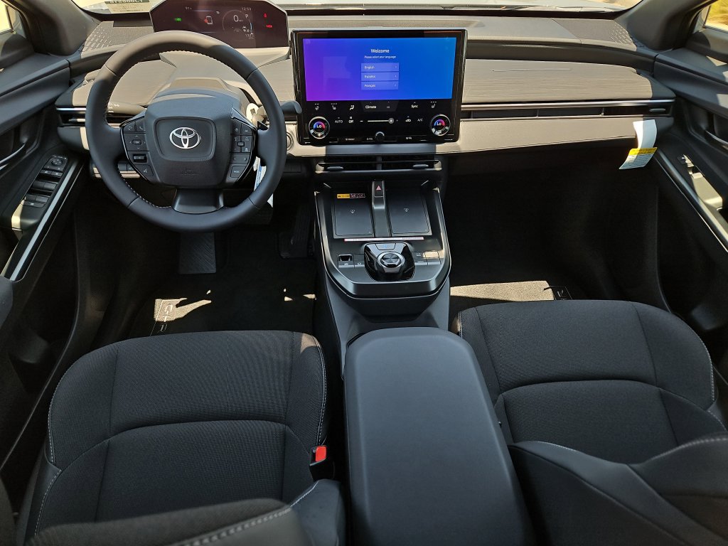 2026 Toyota C-HR SE - Photo 9