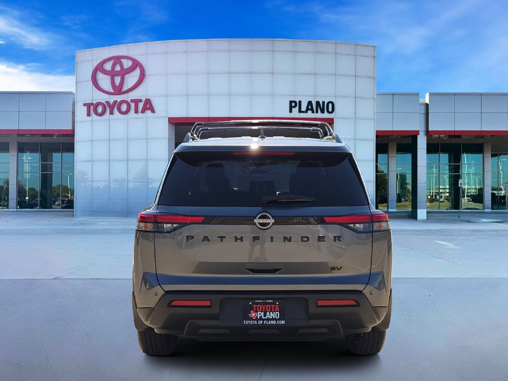 Used 2024 Nissan Pathfinder SV Sport Utility